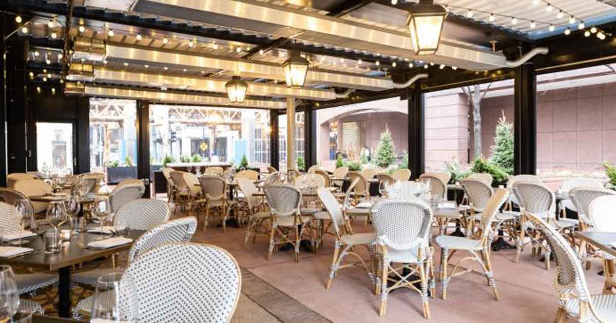8-new-patios-in-chicago-Tavereaux