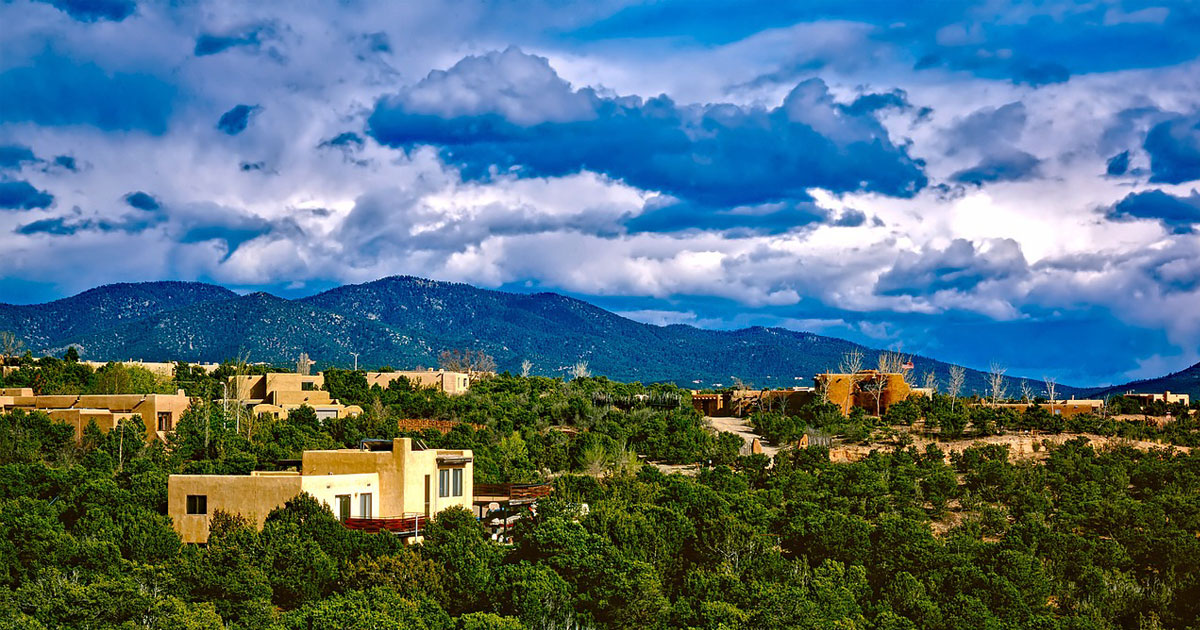 Santa Fe Offers Complimentary Spring Breaks