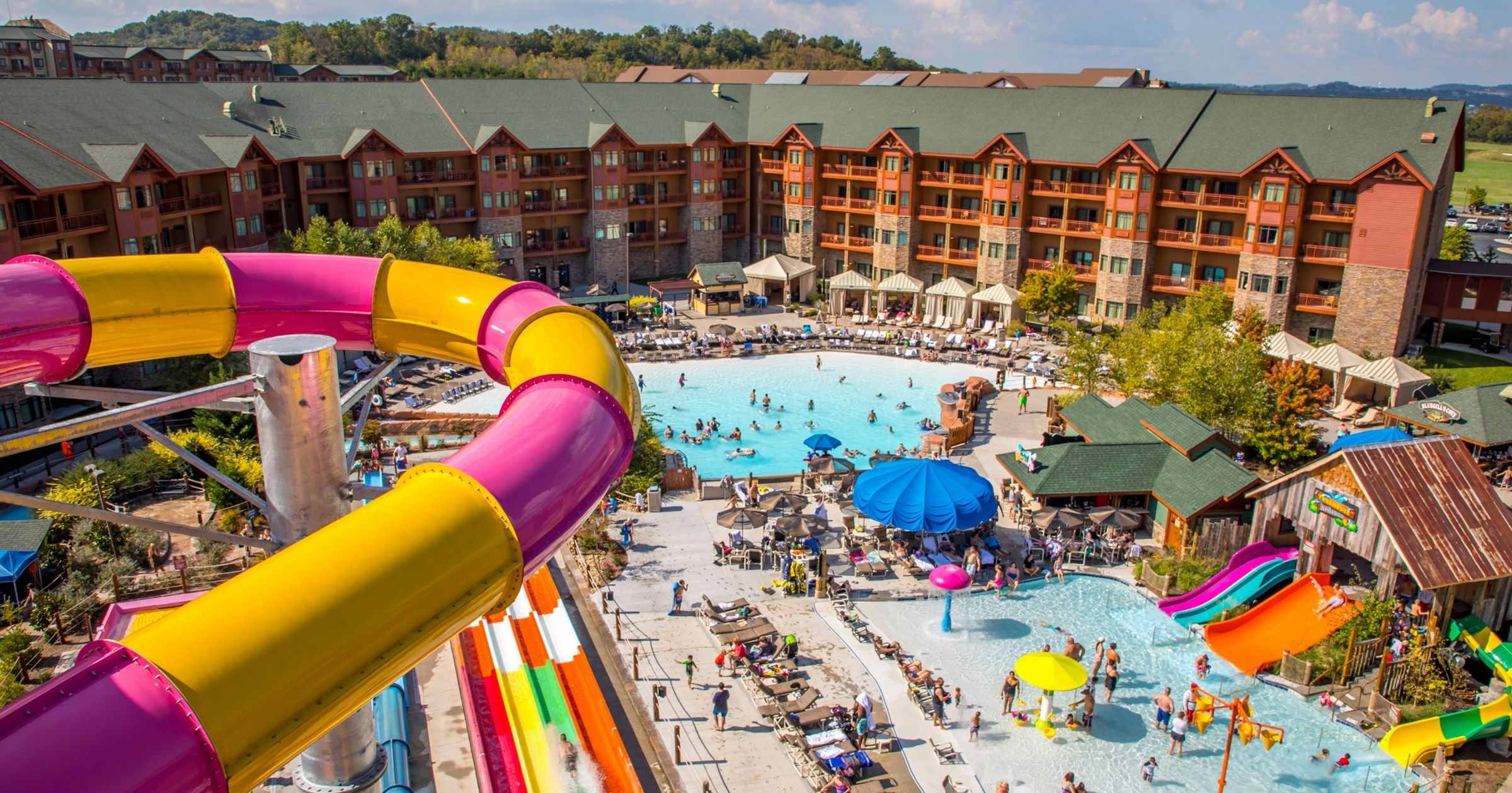 Where to Stay in Sevierville, Tennessee: The Best Hotels for Groups and Gatherings