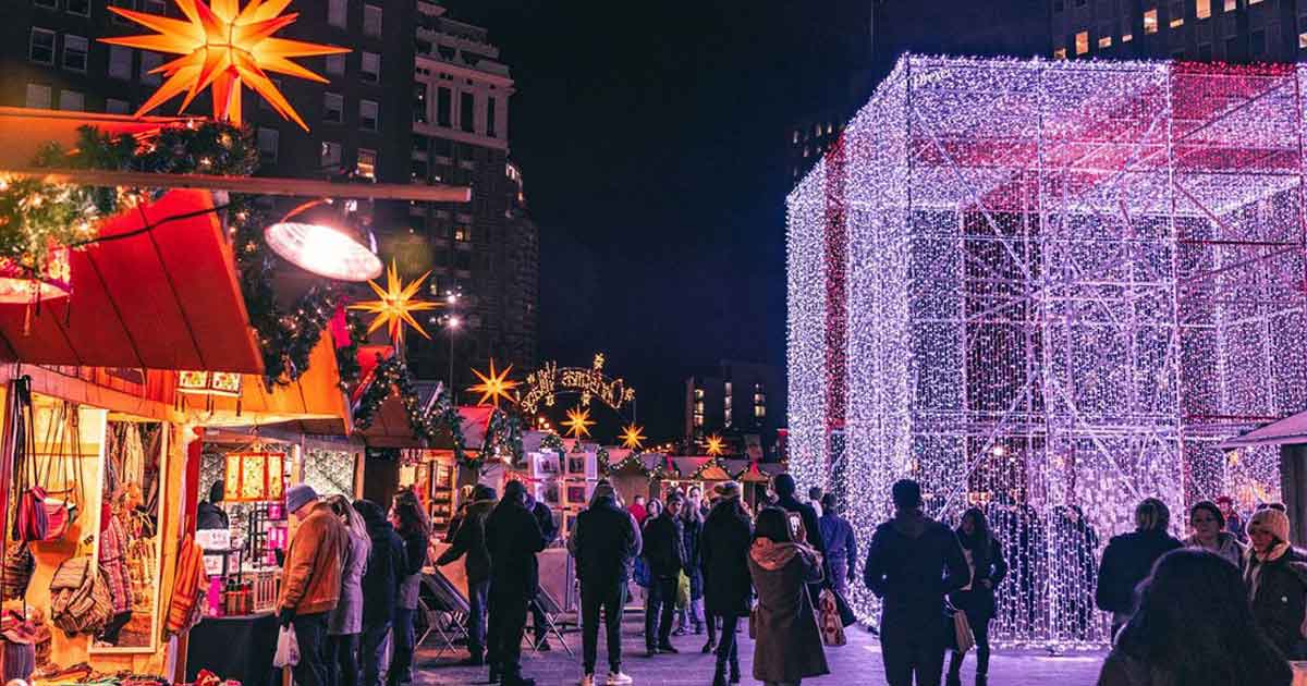 9-popular-holiday-markets-20327